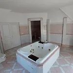 Castle Garden *** Pansiyon Szombathely