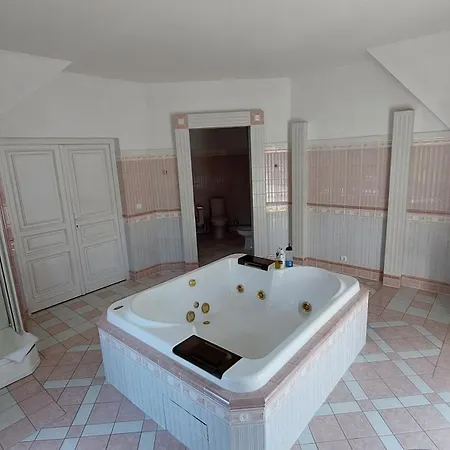 Castle Garden *** Pansiyon Szombathely