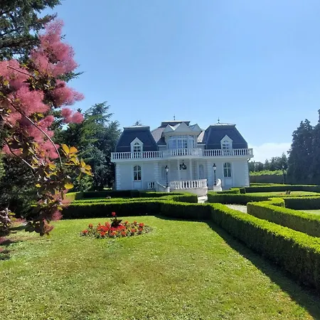 Séjour chez l'habitant Castle Garden *** Szombathely